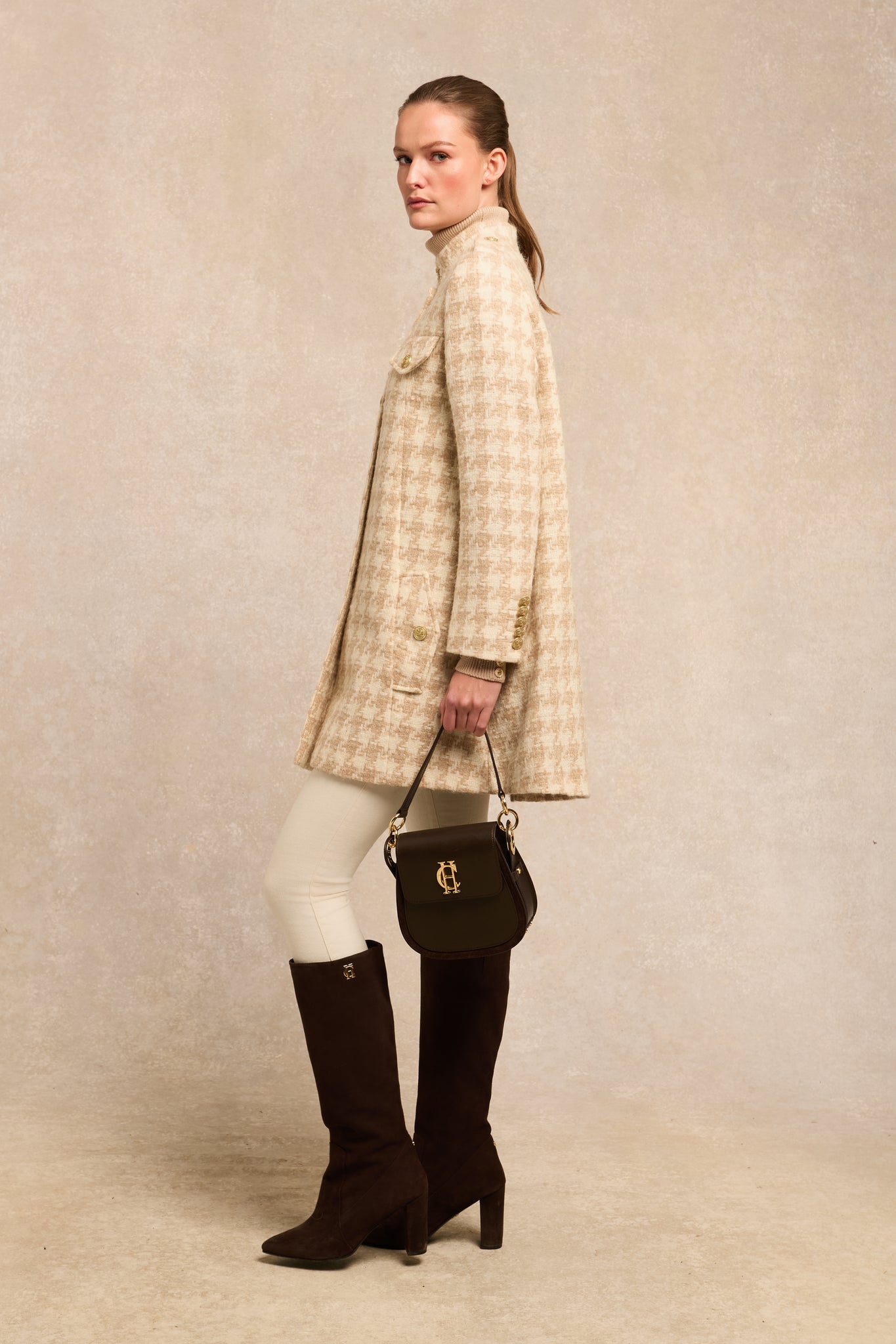 Highbury Cape Coat (Camel Houndstooth)