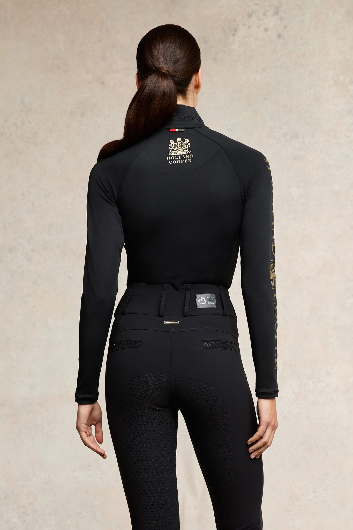 Base Layer (Black)