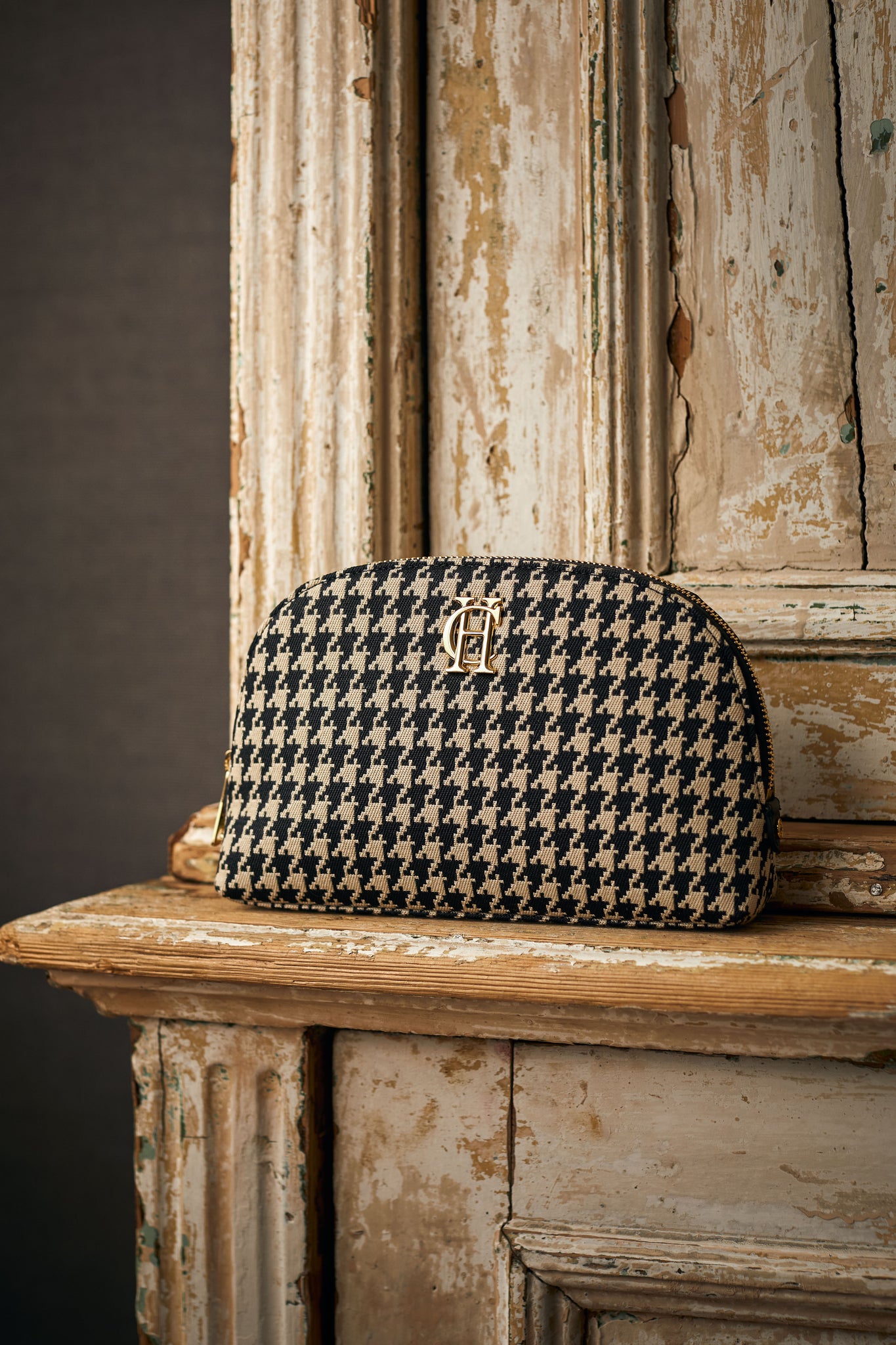 Chelsea Makeup Bag (Ecru Houndstooth)