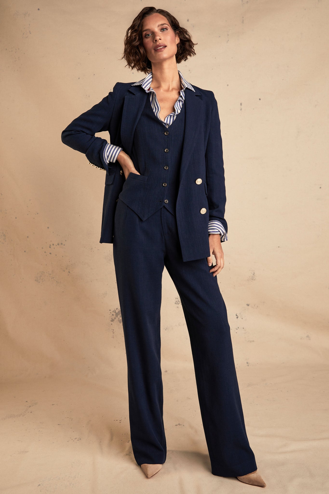 The Navy Linen Suit